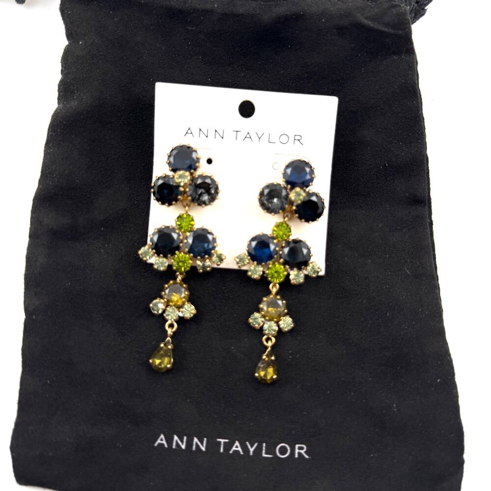 Ann Taylor vintage style dangle crystal earrings, NWT and pouch